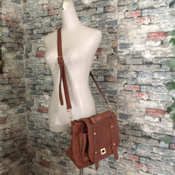 Nordstrom Handbags - Nordstrom Crossbody bag ❗️SALE❗️